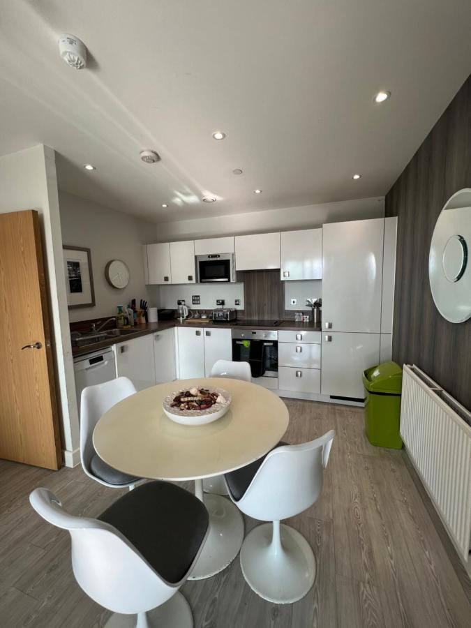 Cityscape Serenity: 10Th Floor Oasis Near City Airport, Excel & 02 Apartment London Exterior photo