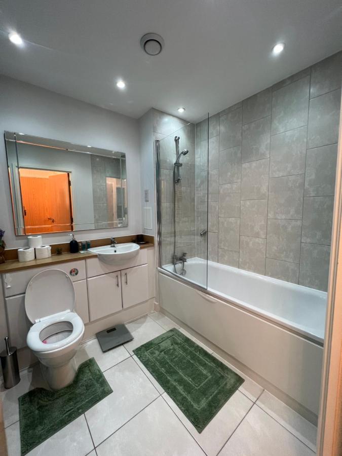 Cityscape Serenity: 10Th Floor Oasis Near City Airport, Excel & 02 Apartment London Exterior photo